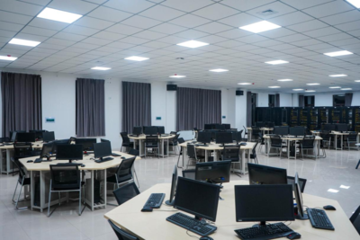 信息技術學院網絡技術服務 構建智能化校園的堅實基石